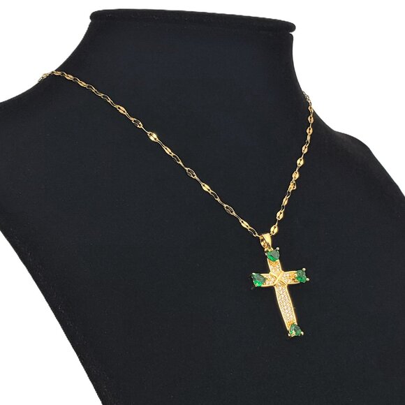 18K Gold Womens 1ct Diamond 2ct Green Emerald Gemstone Cross Necklace Jewelry - Picture 4 of 6